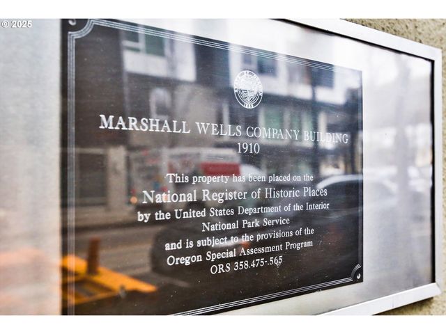 1420 Nw LOVEJOY St 320, Portland, OR 97209