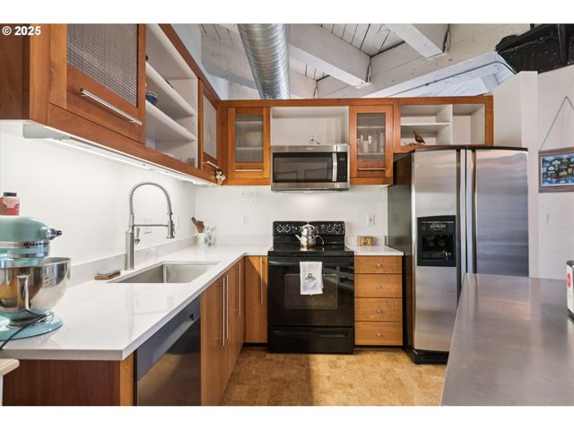 1420 Nw LOVEJOY St 320, Portland, OR 97209