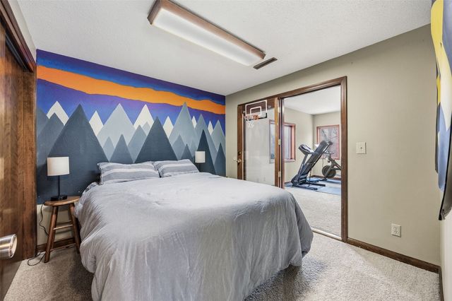 3004 Orrian Drive SE, Cedar Rapids, IA 52403