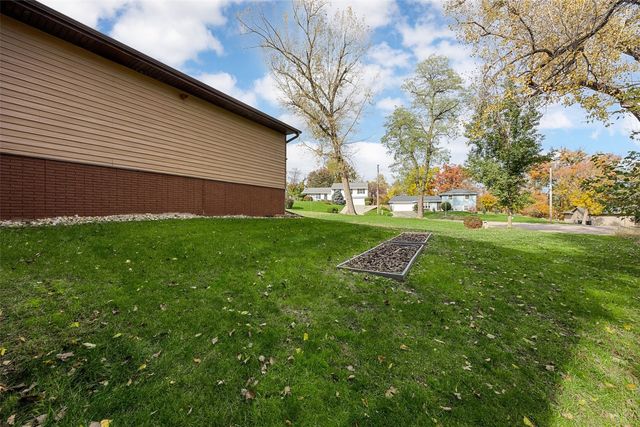 3004 Orrian Drive SE, Cedar Rapids, IA 52403