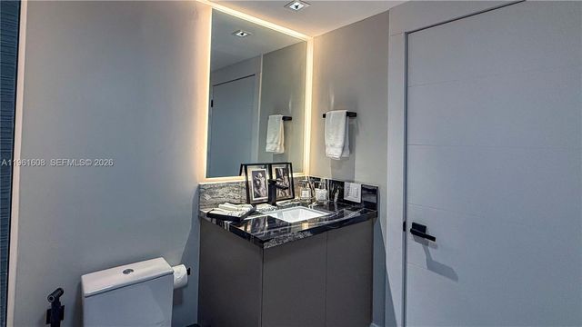 2000 Island Boulevard 2404, Aventura, FL 33160