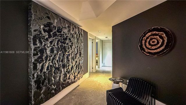 2000 Island Boulevard 2404, Aventura, FL 33160