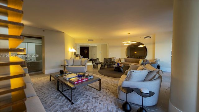 2000 Island Boulevard 2404, Aventura, FL 33160