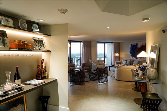 2000 Island Boulevard 2404, Aventura, FL 33160