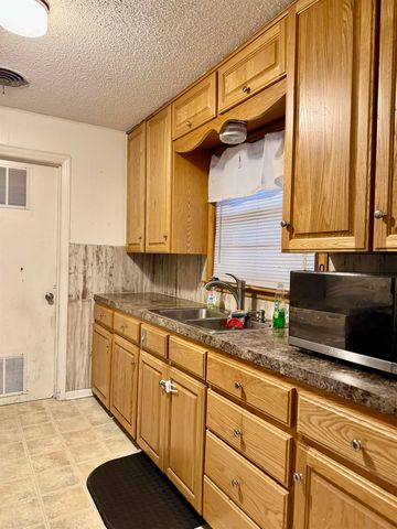 3354 N Coolidge Ave, Wichita, KS 67204