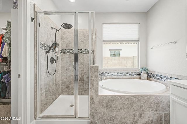 9458 E THATCHER Avenue, Mesa, AZ 85212