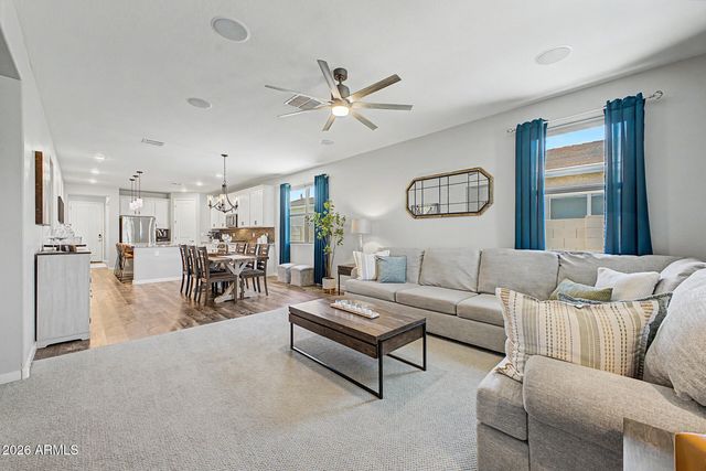 9458 E THATCHER Avenue, Mesa, AZ 85212