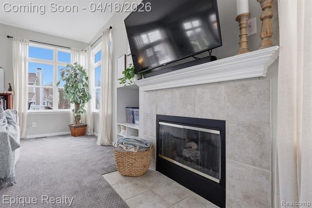 76 Carriage Lane Court Court, Oxford, MI 48371