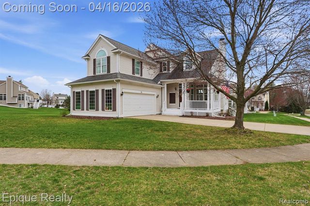 76 Carriage Lane Court Court, Oxford, MI 48371