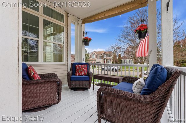 76 Carriage Lane Court Court, Oxford, MI 48371