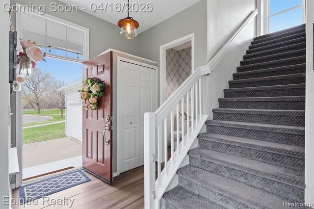 76 Carriage Lane Court Court, Oxford, MI 48371