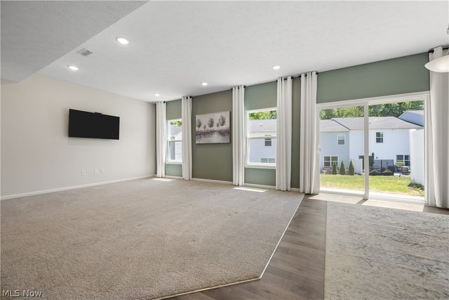 1357 Maple Grove Lane, Uniontown, OH 44685