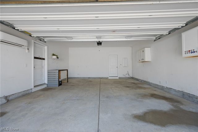 1357 Maple Grove Lane, Uniontown, OH 44685