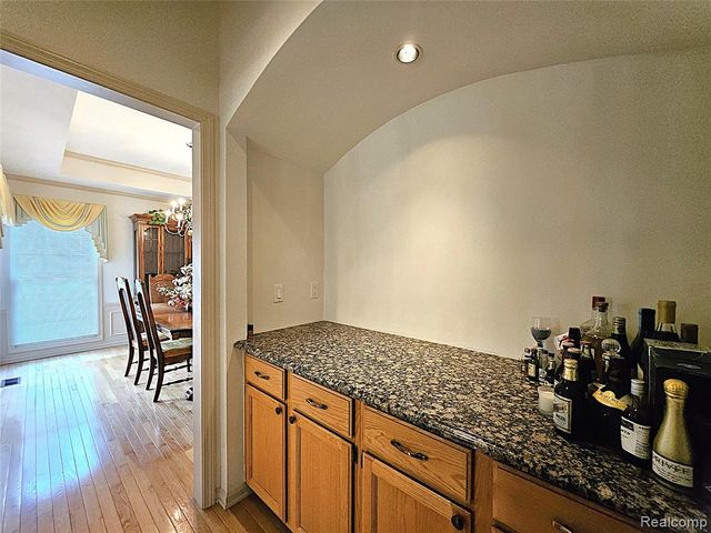 6088 Meadowview Drive, Canton, MI 48187