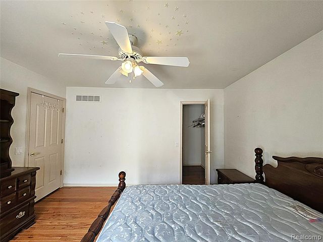 6088 Meadowview Drive, Canton, MI 48187