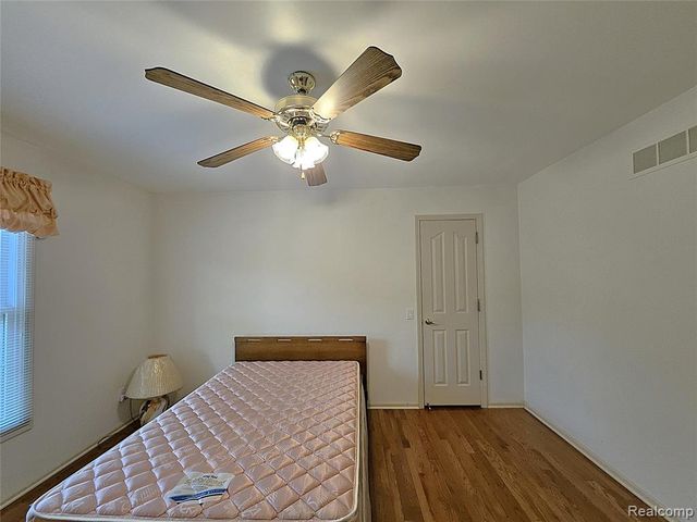 6088 Meadowview Drive, Canton, MI 48187