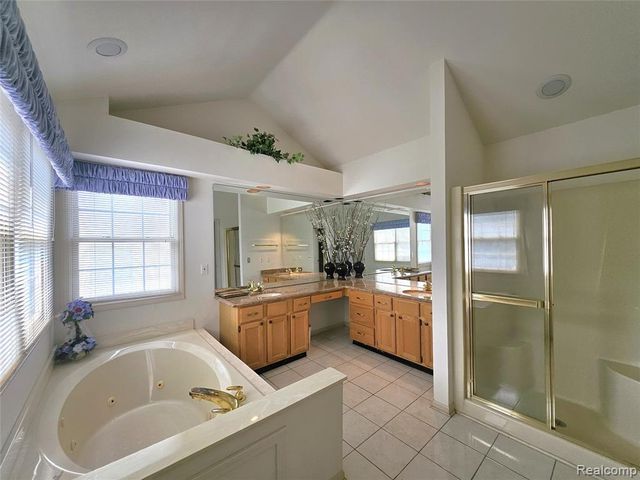 6088 Meadowview Drive, Canton, MI 48187