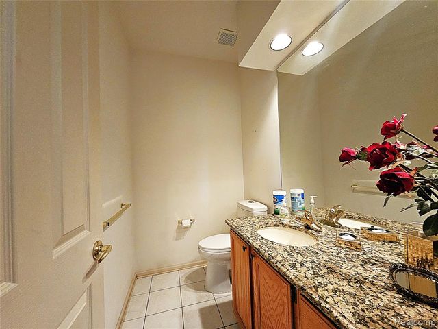 6088 Meadowview Drive, Canton, MI 48187