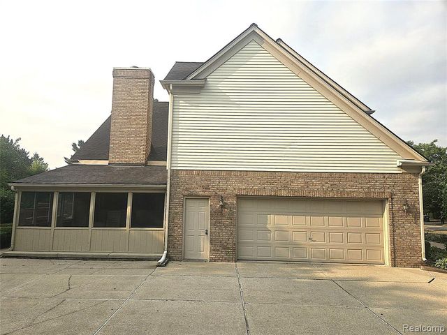 6088 Meadowview Drive, Canton, MI 48187