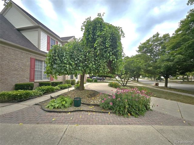 6088 Meadowview Drive, Canton, MI 48187