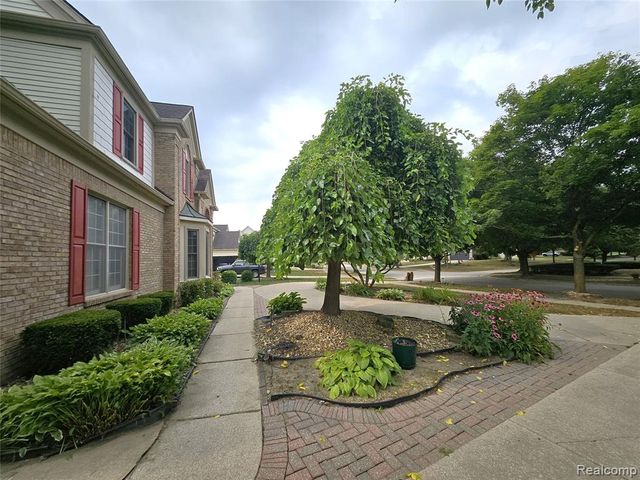 6088 Meadowview Drive, Canton, MI 48187