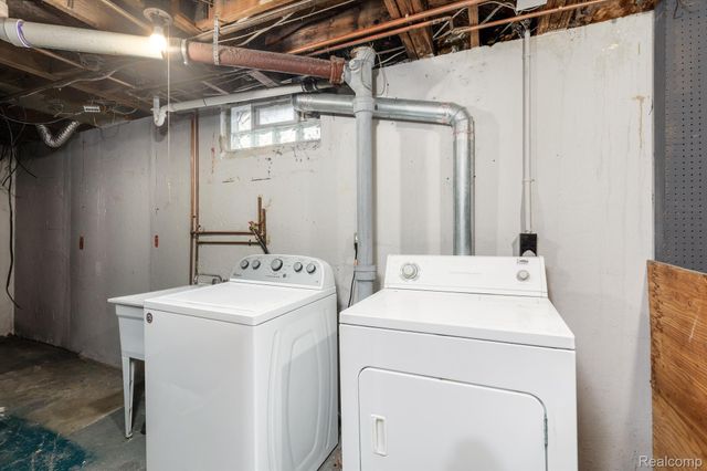 1001 BAUMAN Avenue, Royal Oak, MI 48073