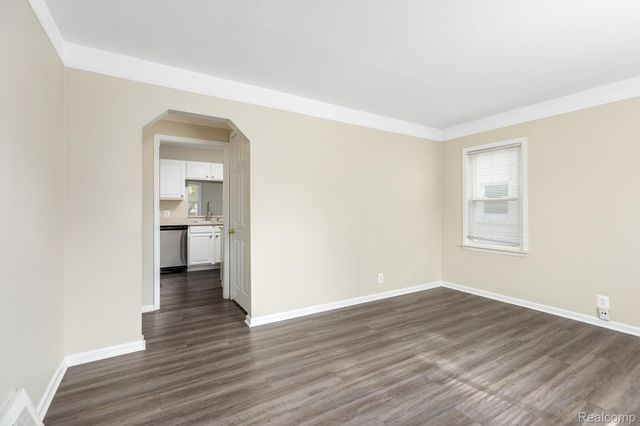 1001 BAUMAN Avenue, Royal Oak, MI 48073