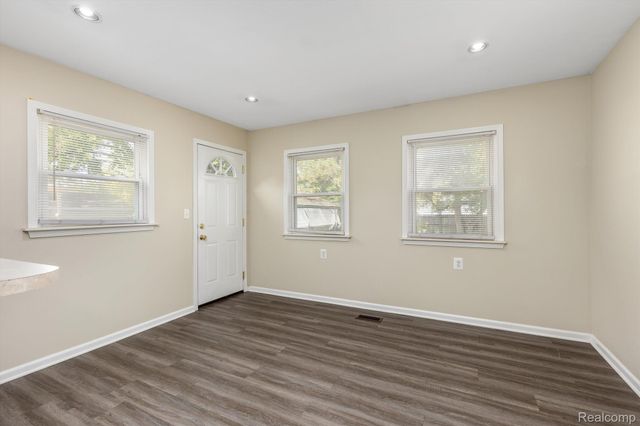 1001 BAUMAN Avenue, Royal Oak, MI 48073