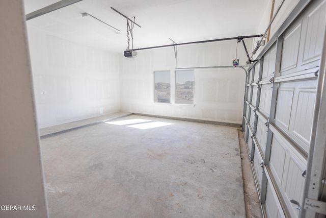 140 Olive Branch, Santa Teresa, NM 88008