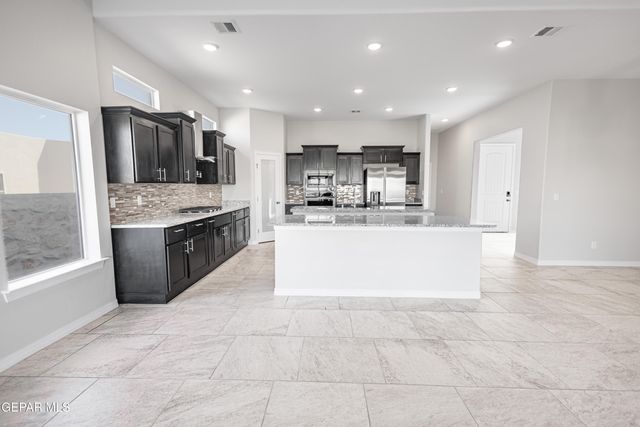 140 Olive Branch, Santa Teresa, NM 88008
