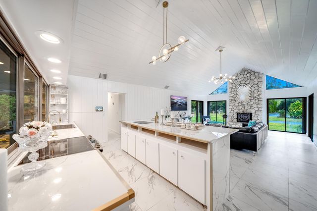 583 Rambling Drive Circle, Wellington, FL 33414