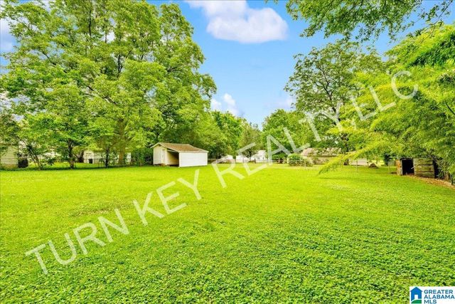 521 CRUMLEY CHAPEL ROAD, Forestdale, AL 35214