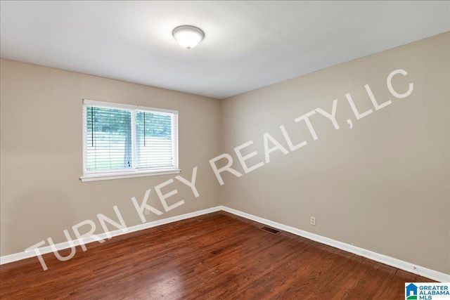 521 CRUMLEY CHAPEL ROAD, Forestdale, AL 35214