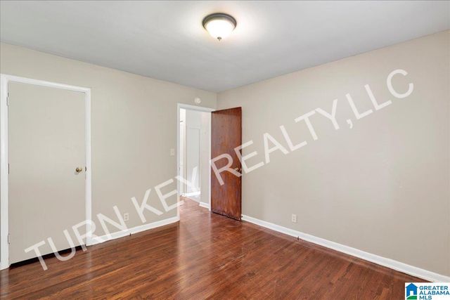 521 CRUMLEY CHAPEL ROAD, Forestdale, AL 35214