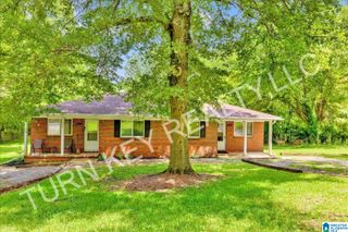 521 CRUMLEY CHAPEL ROAD, Forestdale, AL 35214