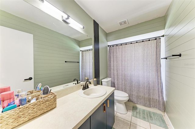 4505 30TH STREET CIRCLE E, Bradenton, FL 34203