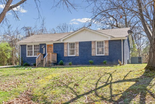 355 Welchwood Dr, Clarksville, TN 37040