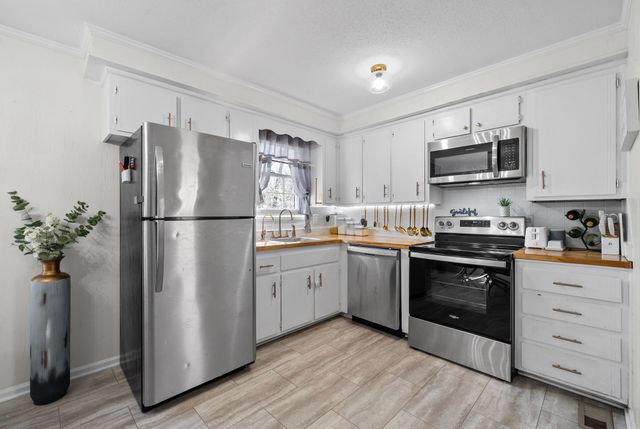 355 Welchwood Dr, Clarksville, TN 37040