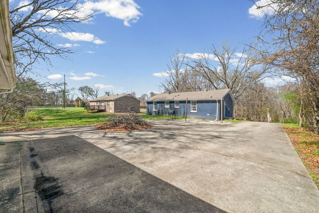 355 Welchwood Dr, Clarksville, TN 37040