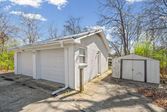 355 Welchwood Dr, Clarksville, TN 37040