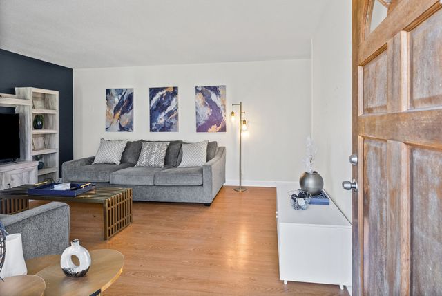 355 Welchwood Dr, Clarksville, TN 37040