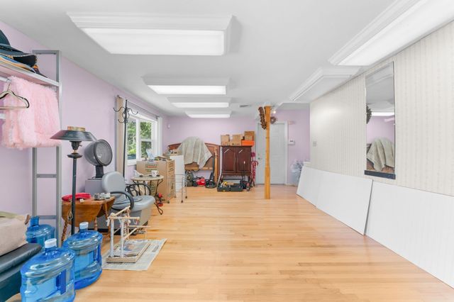 860 Washington Street, Easton, MA 02375