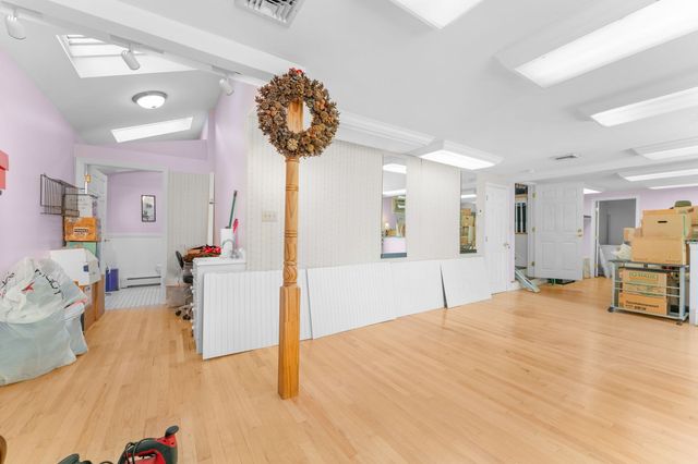 860 Washington Street, Easton, MA 02375