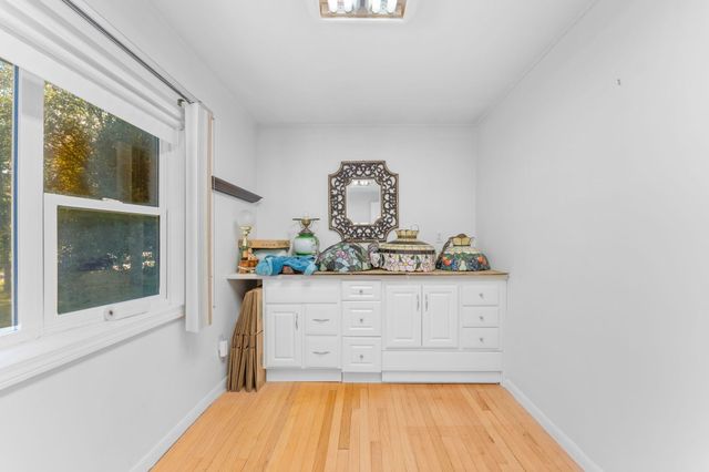 860 Washington Street, Easton, MA 02375