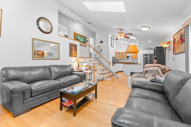 860 Washington Street, Easton, MA 02375