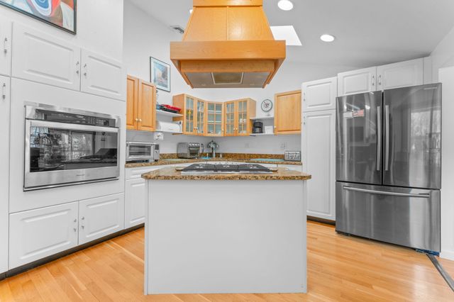 860 Washington Street, Easton, MA 02375