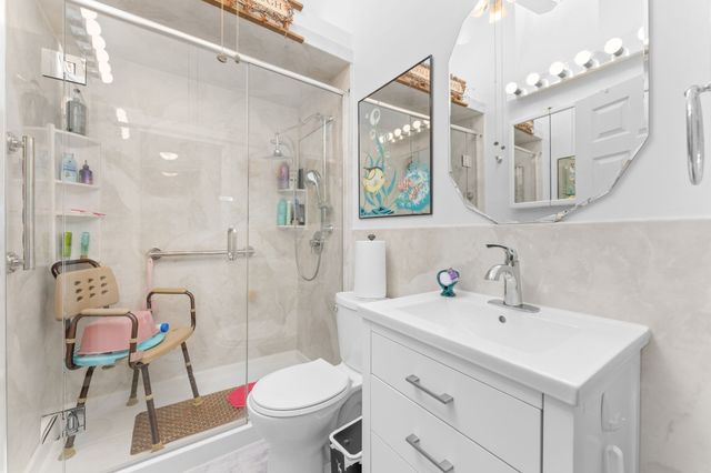 860 Washington Street, Easton, MA 02375