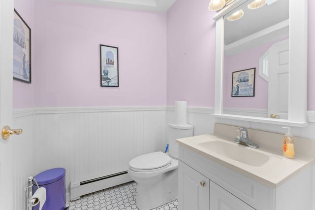 860 Washington Street, Easton, MA 02375