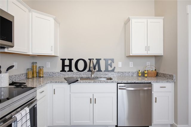 917 E South 2nd Street, Seneca, SC 29678