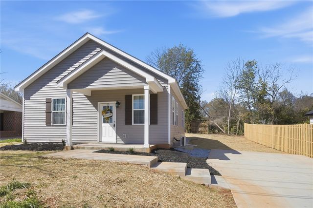 917 E South 2nd Street, Seneca, SC 29678